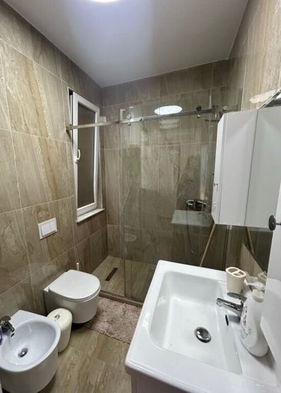 Pazar i ri apartament 1+1 me qera