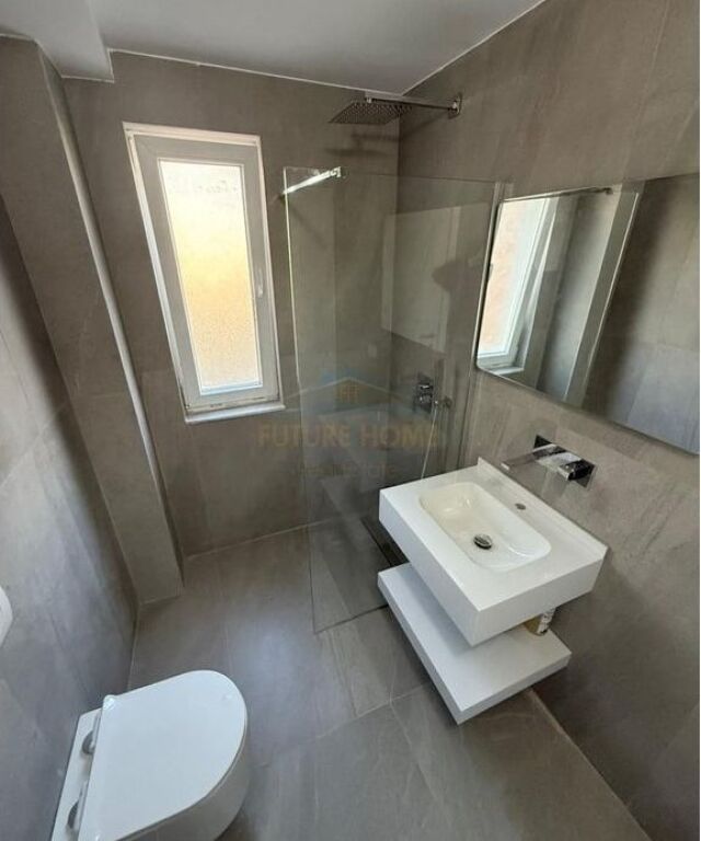 For sale, Apartment 1+1, Siri Kodra Street, Tirana