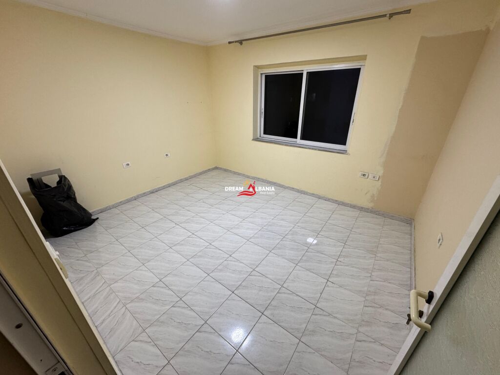 Apartament 3+1 per shitje Qender mes Rr. Myslym Shyrit dhe Rr. Kavajes (ID 4131494 )