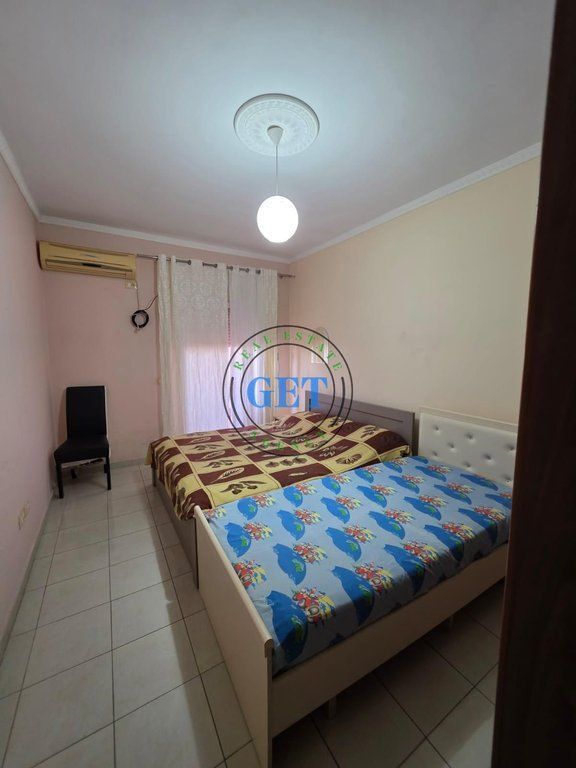 Qira, Apartament 3+1+2 Tualete, Kompleksi Rotondo Plepa, Durres,,,,,