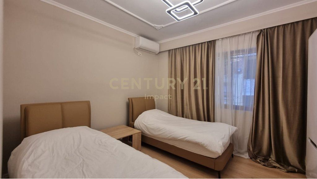 Apartament 2+1 Me Qira në Restorant Durrësi, Tiranë - 800€