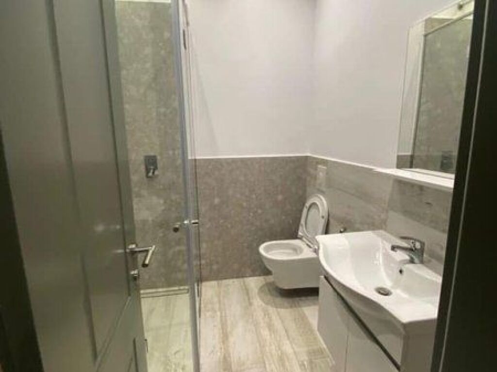Apartament 2+1 me Qira në Rrugën e Durrësit, 650 Euro