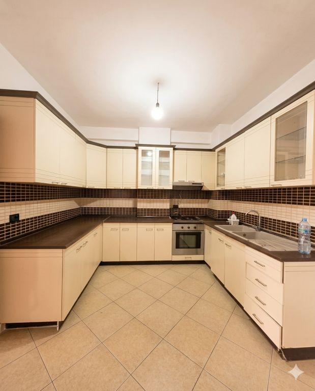 In vendita 2+1 Astir