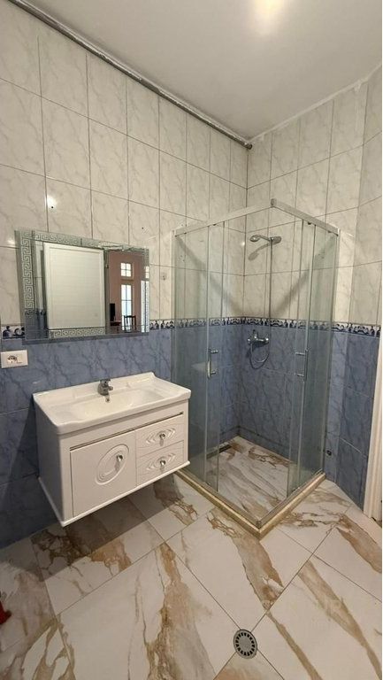 VENDESI APPARTAMENTO 2+1 CON VISTA MARE! A 20M DALLA SPIAGGIA!