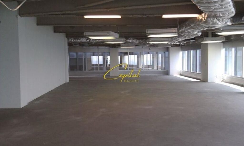 BUSINESS PREMISES FOR RENT 2000 M2 CASA ITALIA 10,600 EURO