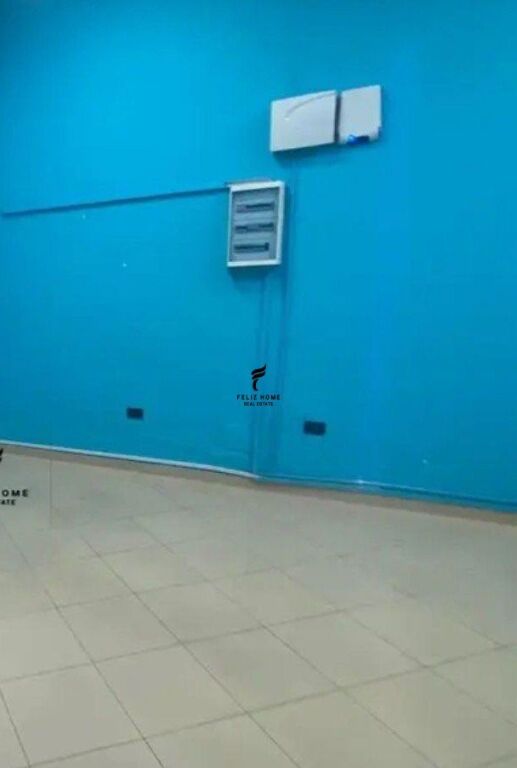 SHOP FOR RENT 160 M2 BUILDING WITH ARROW 250,000 LEK FH-64922