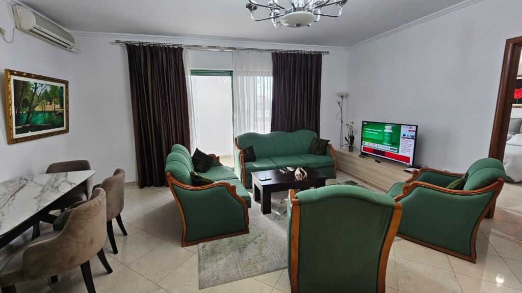 Apartament 1+1 per Qira, te Presidenca!