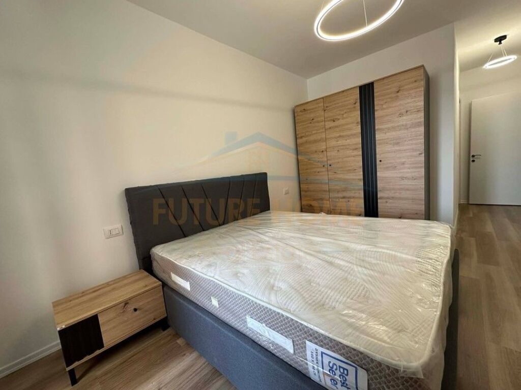 Qera, Apartament 2+1+2 + Post Parkimi, Unaza e Re