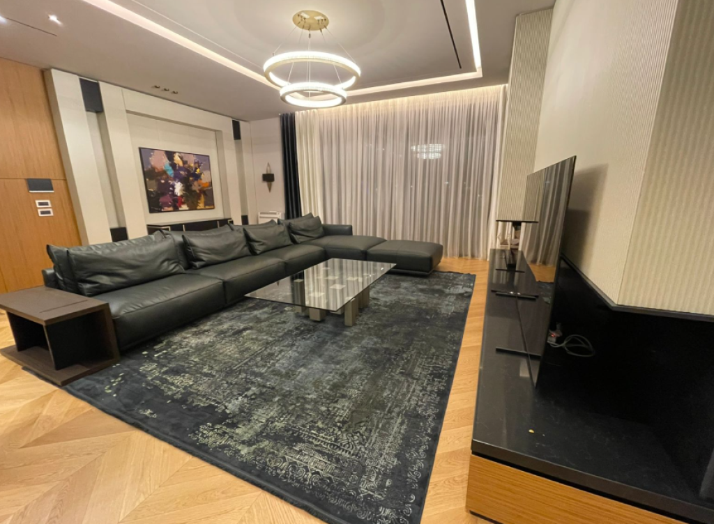 🏡 Vilë 3-Katëshe për Shitje – Mandarin Residence