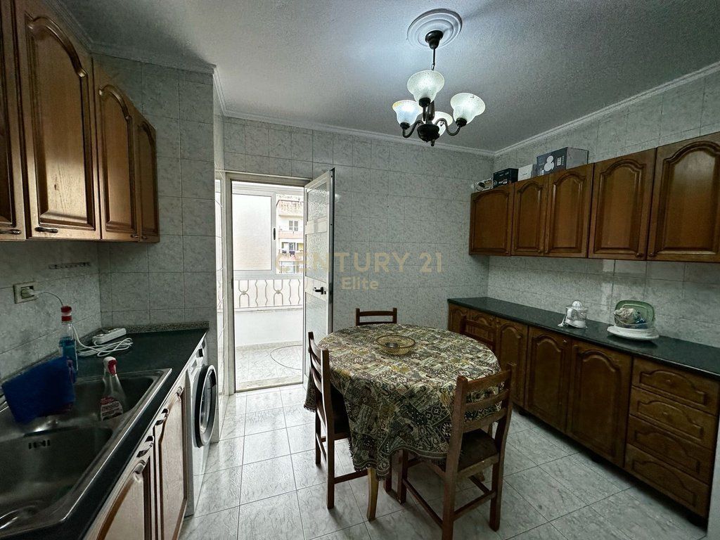 Jepet me qira apartament 2+1 në Rr. Dritan Hoxha, Laprakë| 120 m² | 600€/muaj