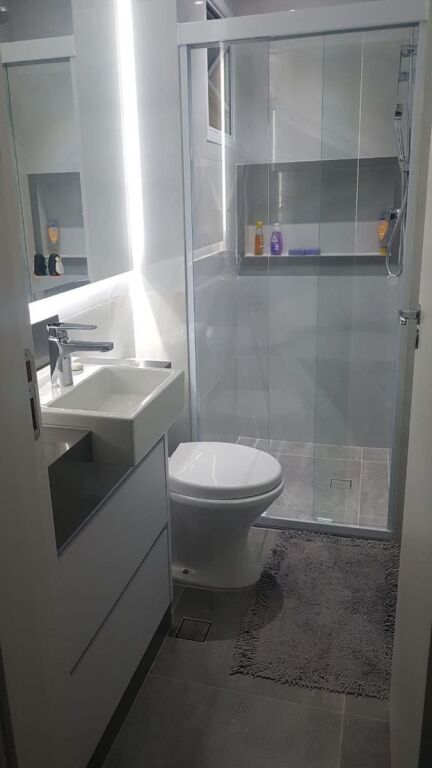 Jepet me qera apartament 1+1 i pabanuar me pare kompleks i ri tek shkolla bashkuar prane mjeksise prane QSUT prane pediatrise vendodhje perfekte!