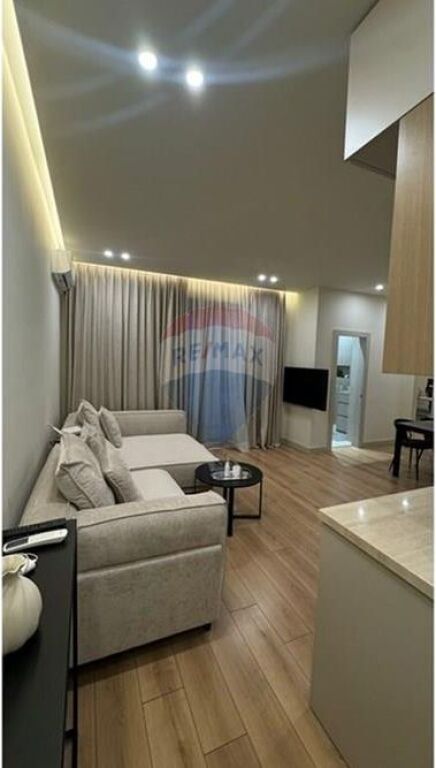 Apartament 2+1 per qira,
Rruga e Kosovareve,
Liqeni Artificial