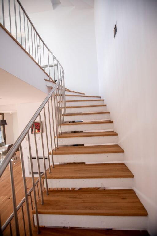 3-storey villa for rent