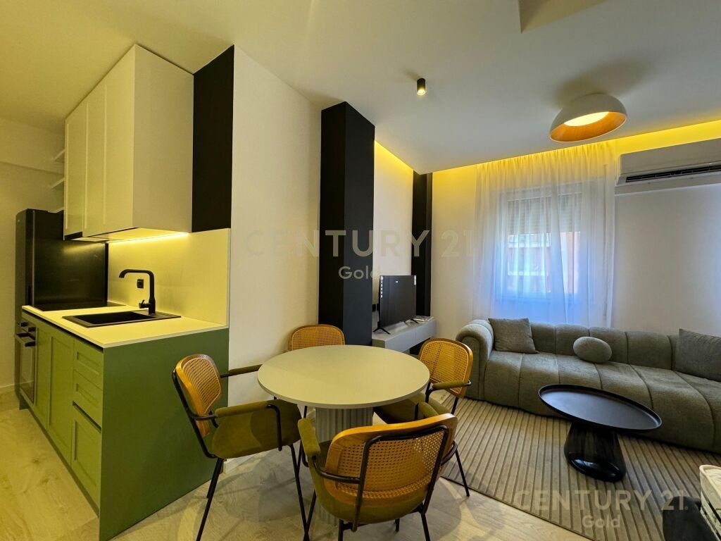 Studio moderne per qira te Komuna e Parisit