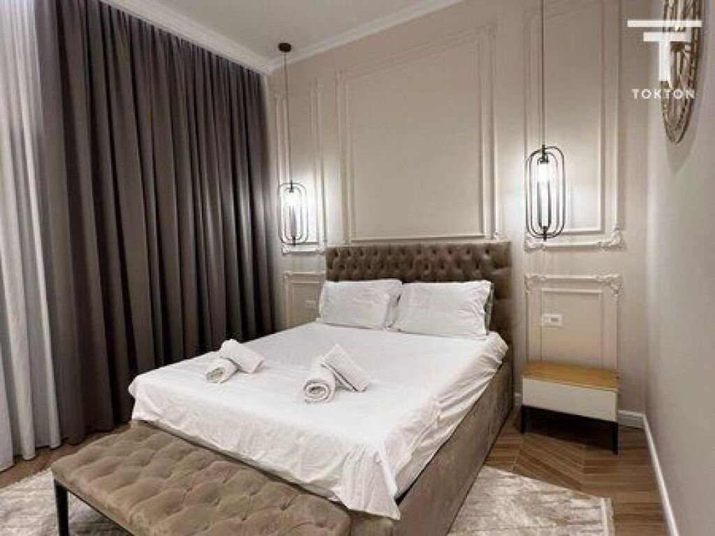 RRUGA: "VLORË", RADHIMË,SHITET, APARTAMENT 2+1+2