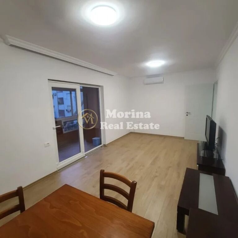 Qera | Apartament 2 + 1 | Sheshi Skënderbej | 1200 €/muaj