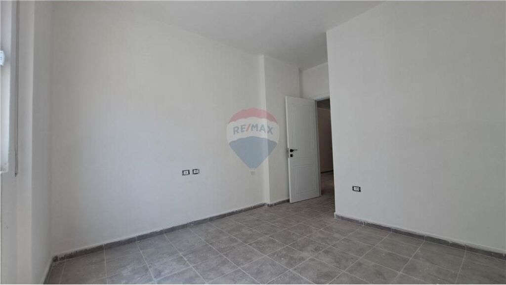 🏡 APARTMENT 2+1 FOR SALE – LUNGOMARE, Vlorë