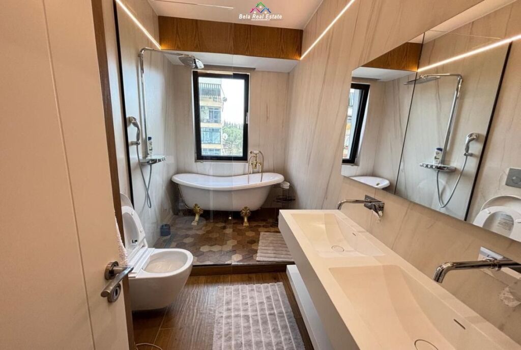 Apartament Ne Shitje 2+1+2 Tek Ambasador 3 (ID B120813) Tirane.