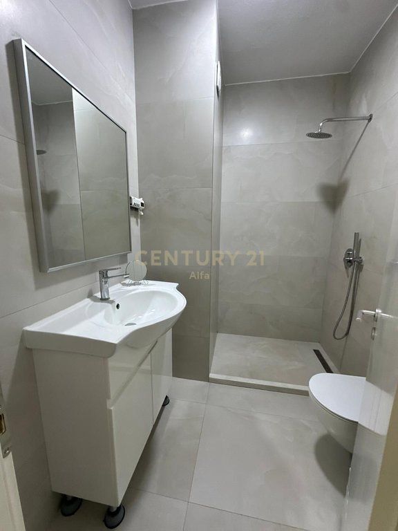 Apartament 2+1 per shitje te Tregu Elektrik