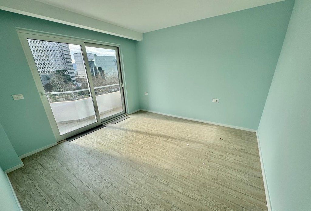 OFFICE FOR RENT IN THE CENTER, 100 m2.