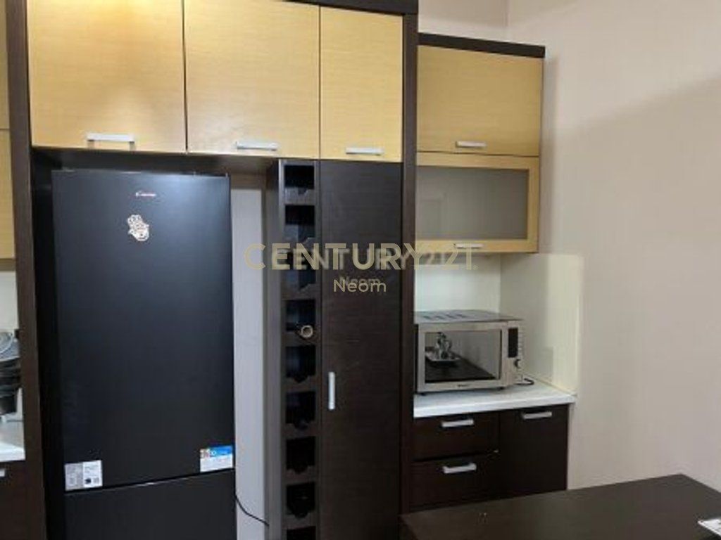 APARTAMENT 2+1 ME QIRA TEK KOMUNA E PARISIT