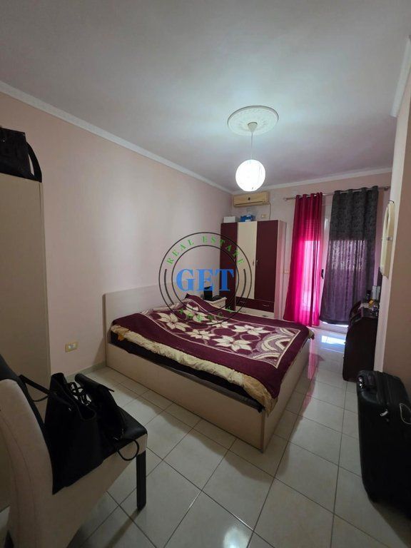 Qira, Apartament 3+1+2 Tualete, Kompleksi Rotondo Plepa, Durres,,,,,