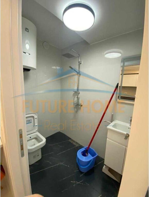 Shitet, Garsionere, Delijorgj,Tiranë.