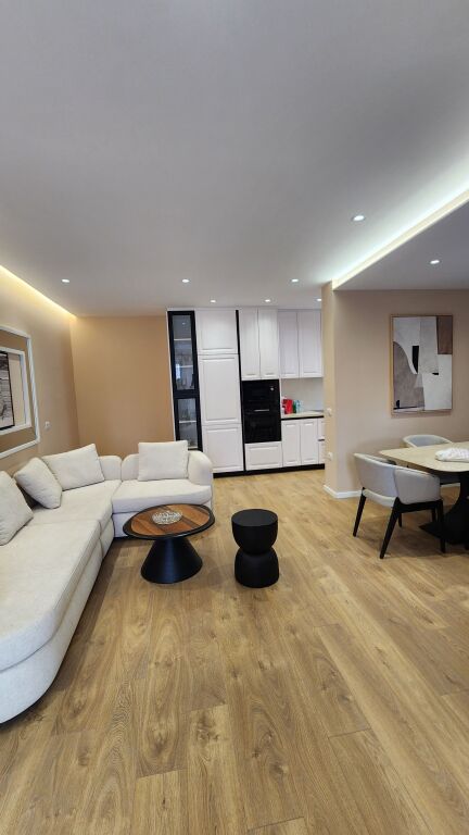 Apartament 2+1+2 + 🅿️ pranë qendrës