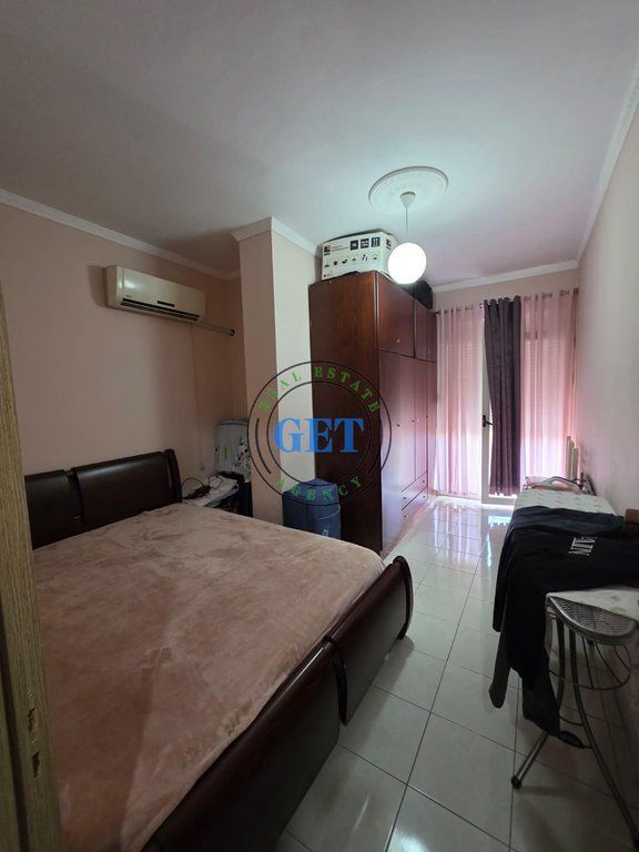 Qira, Apartament 3+1+2 Tualete, Kompleksi Rotondo Plepa, Durres,,,,,
