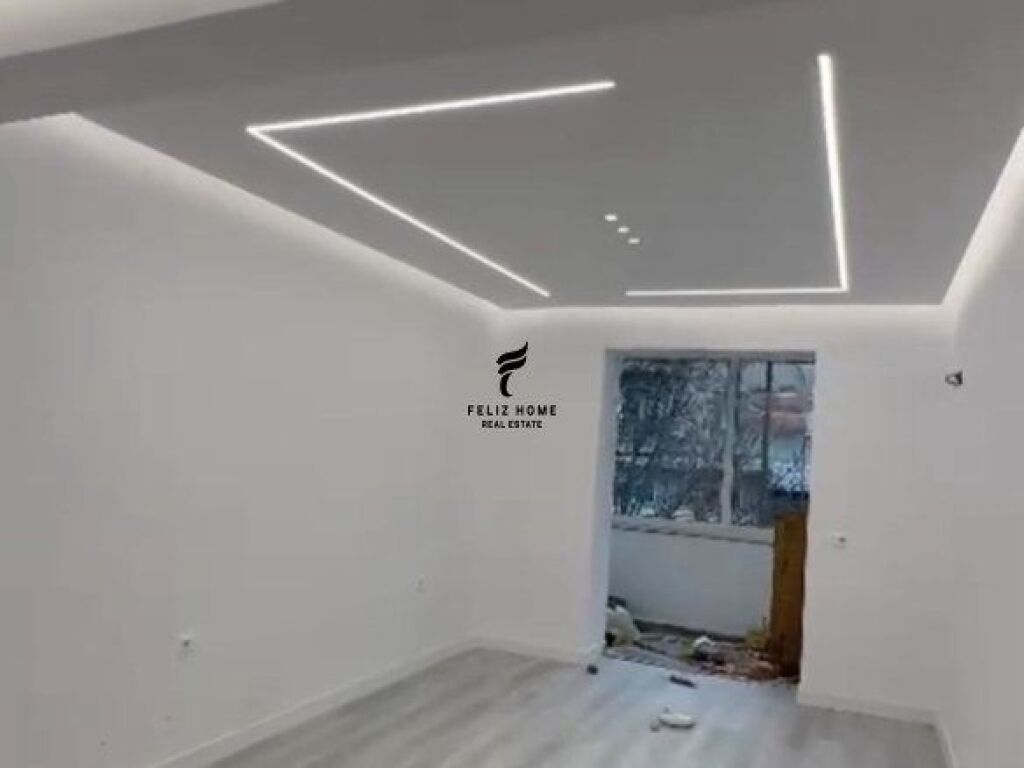 OFFICE FOR RENT 80 M2 BARRICADES STREET 1,200 EURO FH-64970