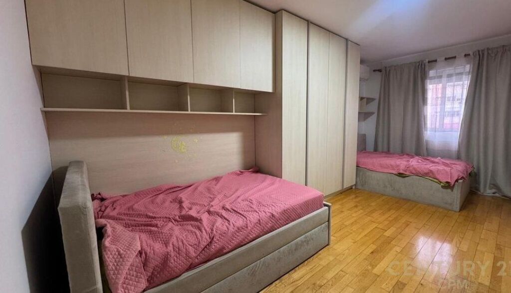 Appartamento in affitto 2+1+2, Comune di Parigi, Kika 1