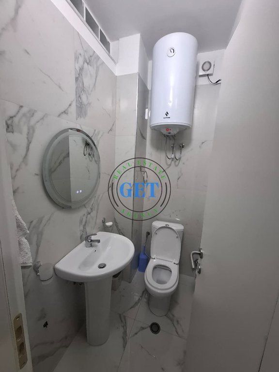 Qira, Apartament 2+1+2 me pamje deti, Galaktiku, Durrës.