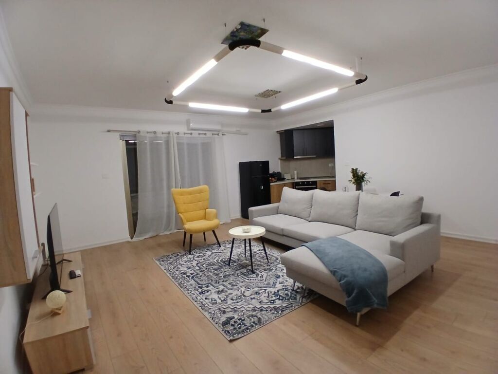 Appartamento 1+1+1 Balcone In Affitto