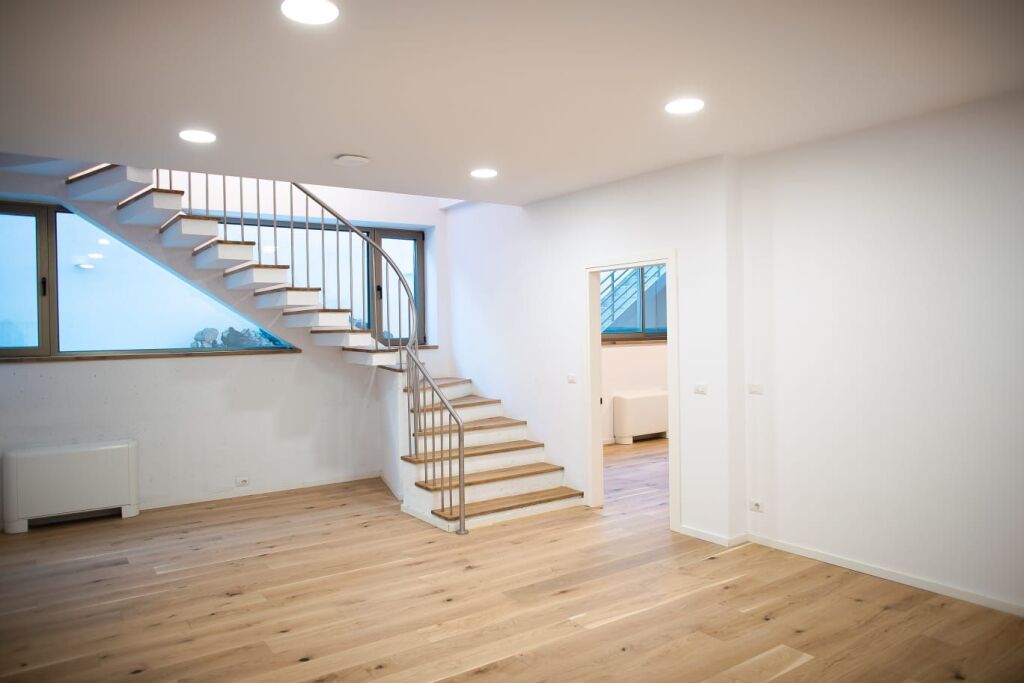 3-storey villa for rent