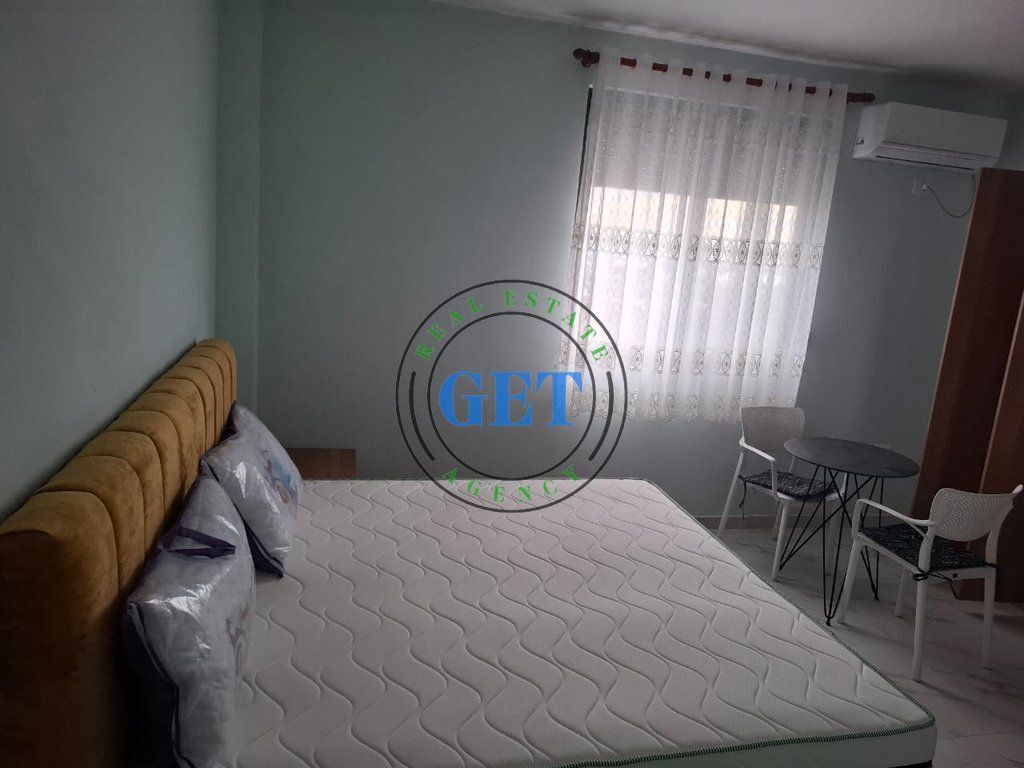 Qira, Apartament 2+1+2 me pamje deti, Galaktiku, Durrës.