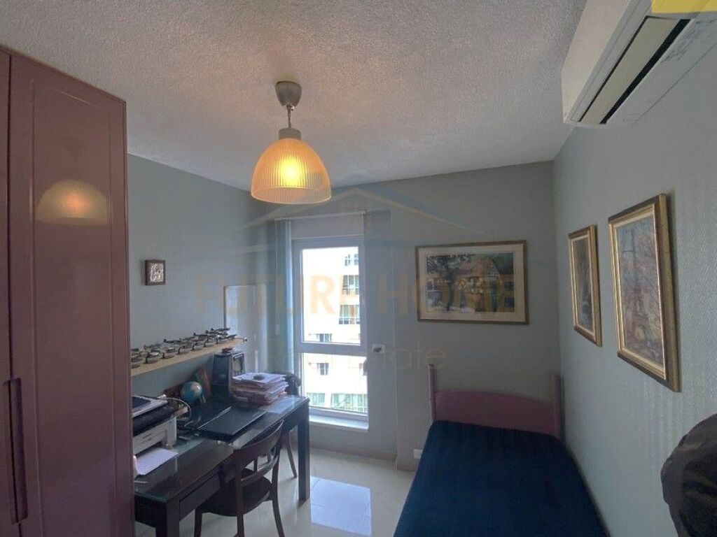 For sale, 3+1 Apartment, "Kontakt" Complex, 21 Dhjetori