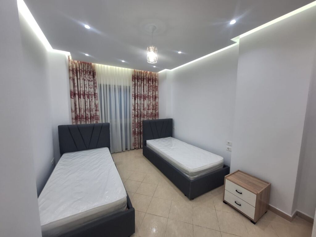 Apartament 2+1 me qera në Astir