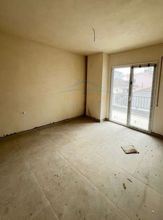 In vendita, Appartamento 2+1+2, 5 Maji, Tirane