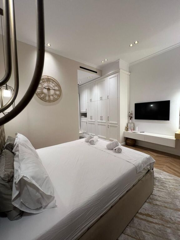 Shitet Apartament 2+1+2,  "Vlorë", Radhimë