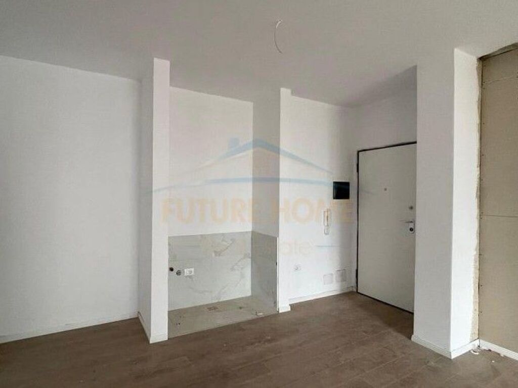 In vendita, Appartamento 2+1+2, Via Jordan Misja, Tirana