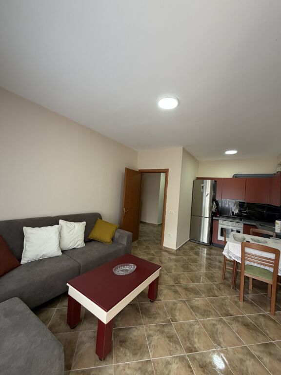 Shitet super apartament 1+1 në zonën e Shkëmbit të Kavajës 🏖️
