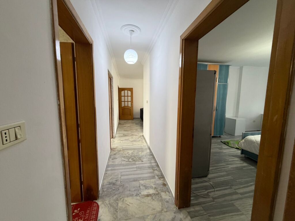 Affittasi 2+1 Laprake strada principale 600€