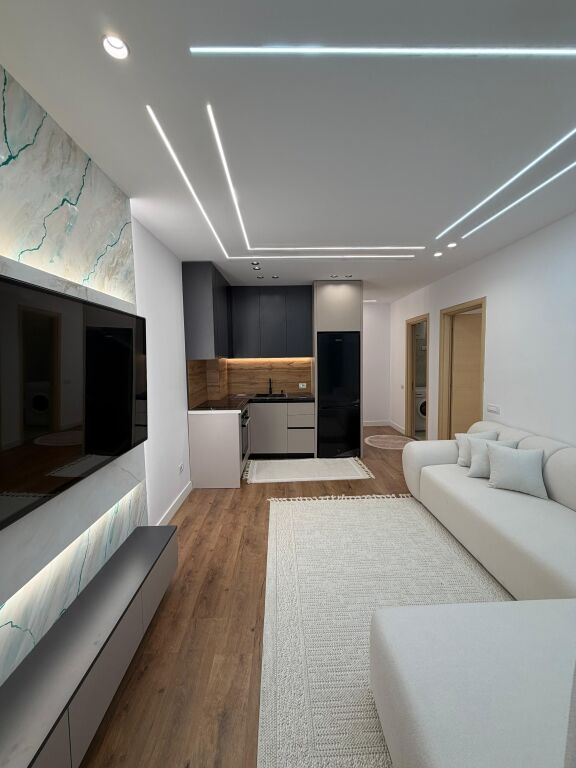 Shitet Apartament - Astir