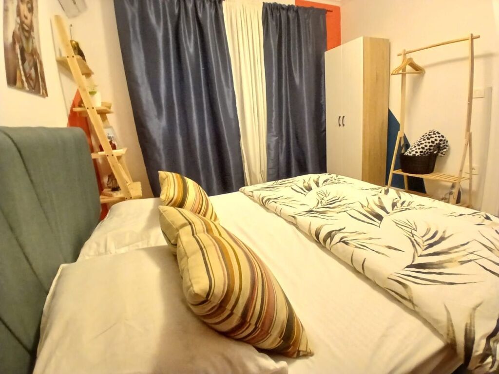 Appartamento 1+1+1 Balcone In Affitto