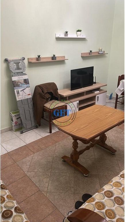 Jepet me Qira, Apartament 1+1 pranë Majestic, Shkëmbi i Kavajës, Durrës