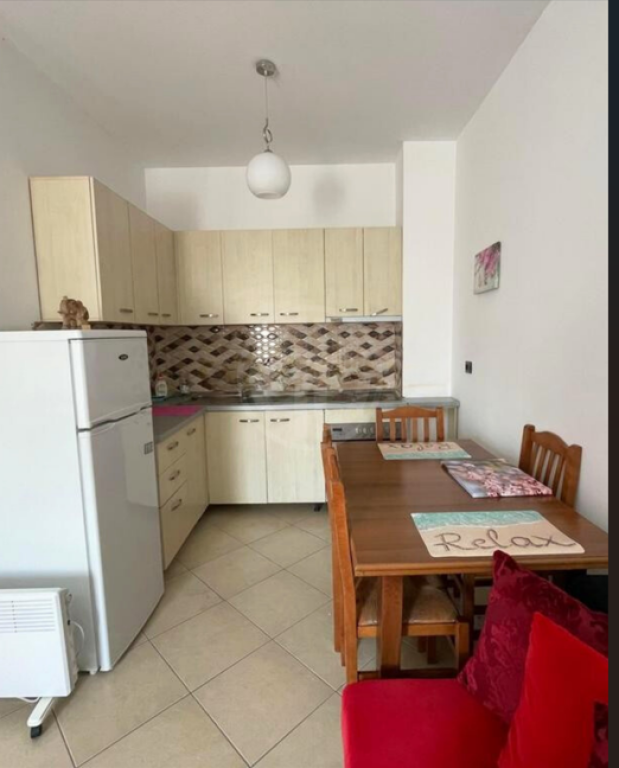 Apartament 1+1 për shitje – Shkëmbi i Kavajës, Durrës 🌊