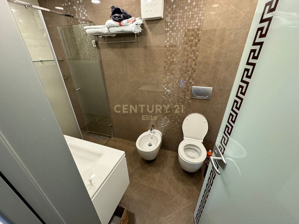 For rent 2+1+2 apartment in the Selvia area.