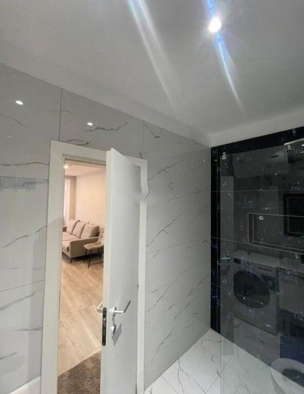 VENDESI APPARTAMENTO 2+1 21 DICEMBRE, TIRANA