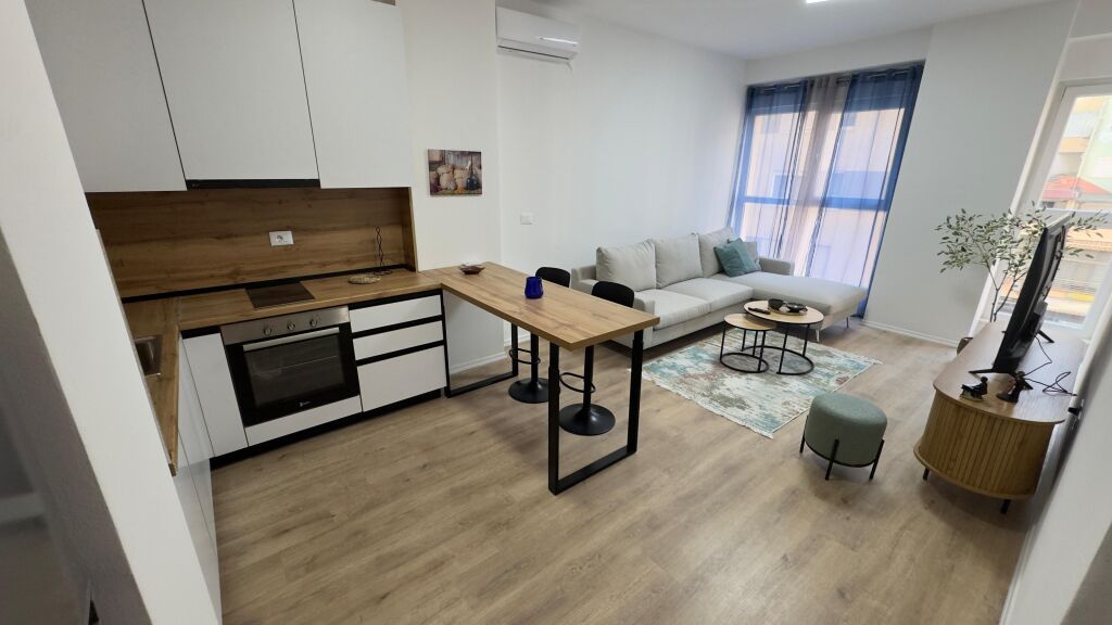 Jepet me qera apartament 1+1 Residenca aura