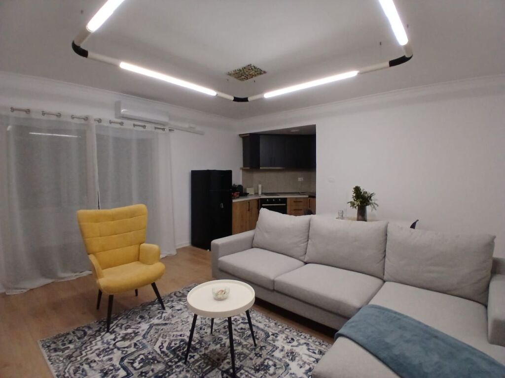 Appartamento 1+1+1 Balcone In Affitto